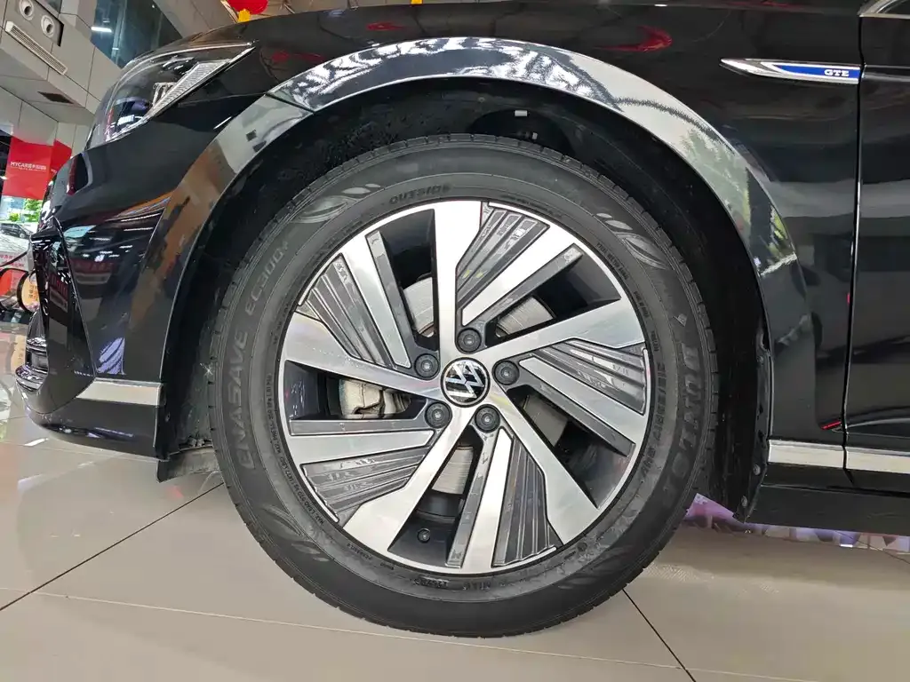 Volkswagen Magotan GTE PHEV 2022 из CN, фото 2