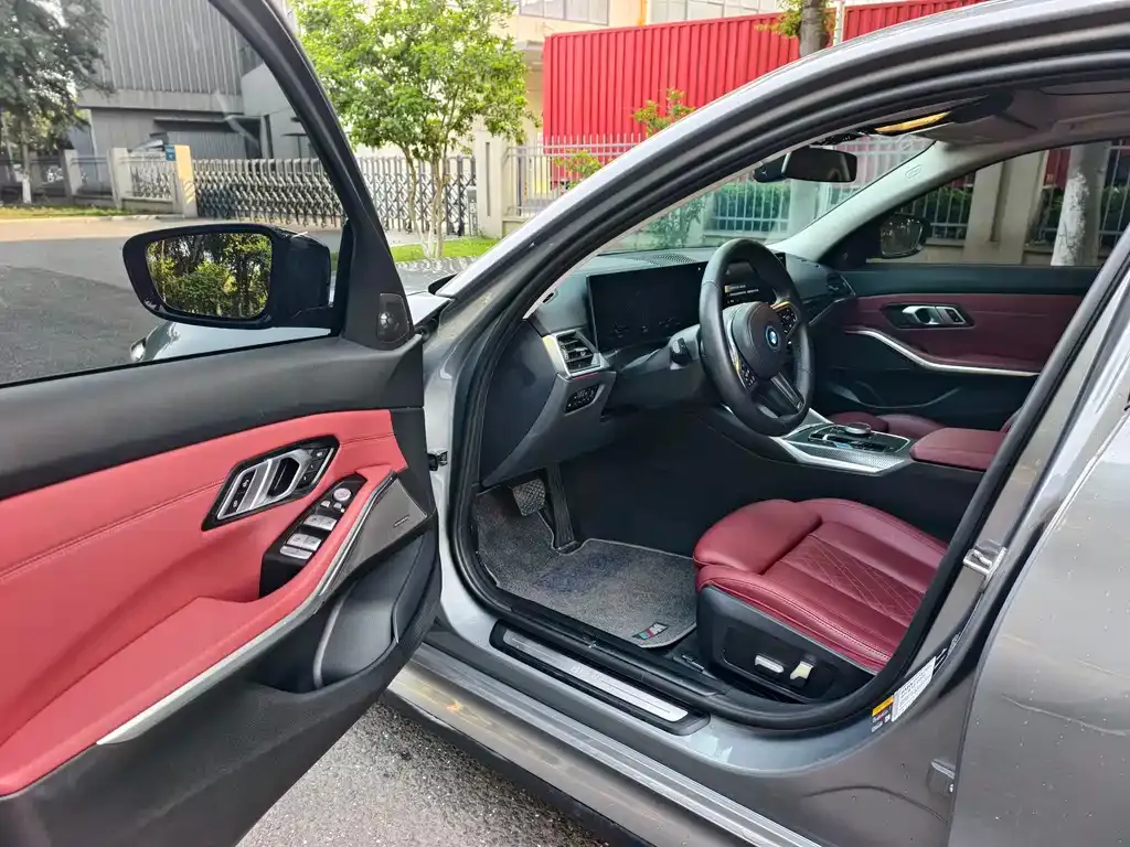 BMW i3 2023 из CN, фото 2