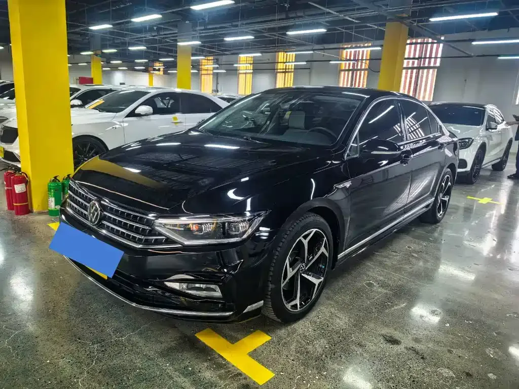 Volkswagen Magotan 2023 из CN, фото 1