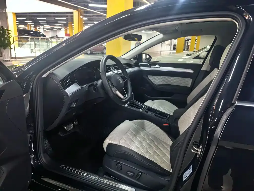 Volkswagen Magotan 2023 из CN, фото 3