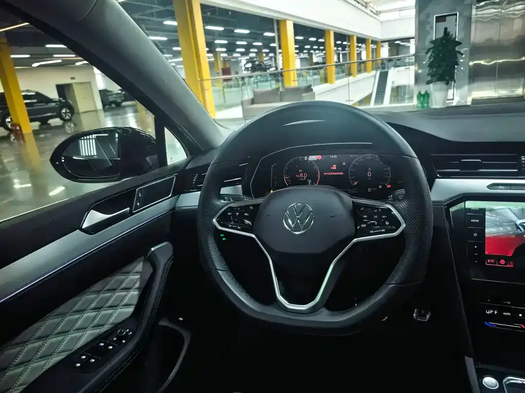 Volkswagen Magotan 2023 из CN, фото 8