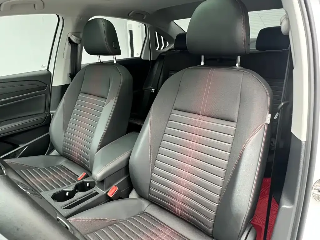 Volkswagen Lavida 2023 из CN, фото 8