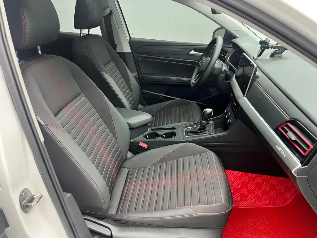 Volkswagen Lavida 2023 из CN, фото 5
