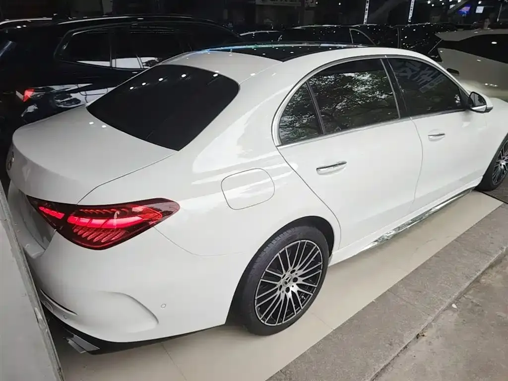 Mercedes-Benz C-Class — фото 10