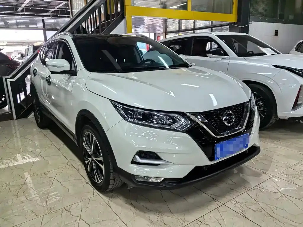 Nissan Qashqai — фото 8