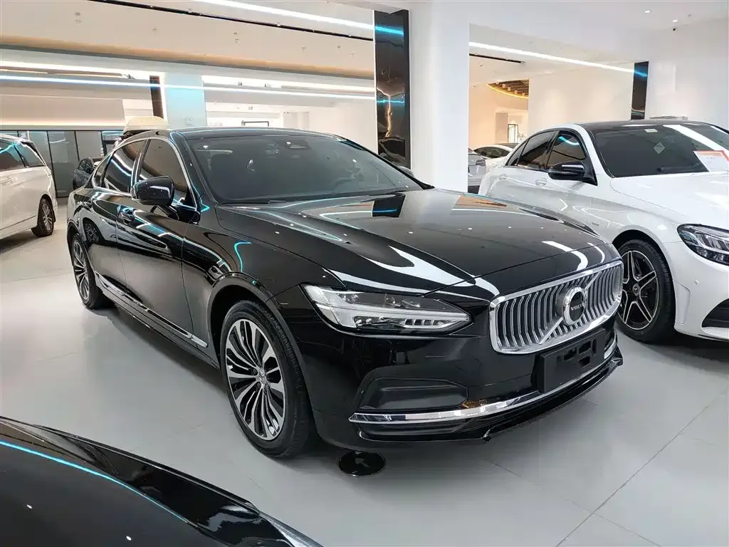 Volvo S90 2024 из CN, фото 5