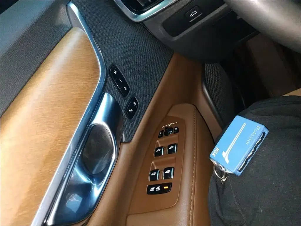 Volvo S90 2024 из CN, фото 10
