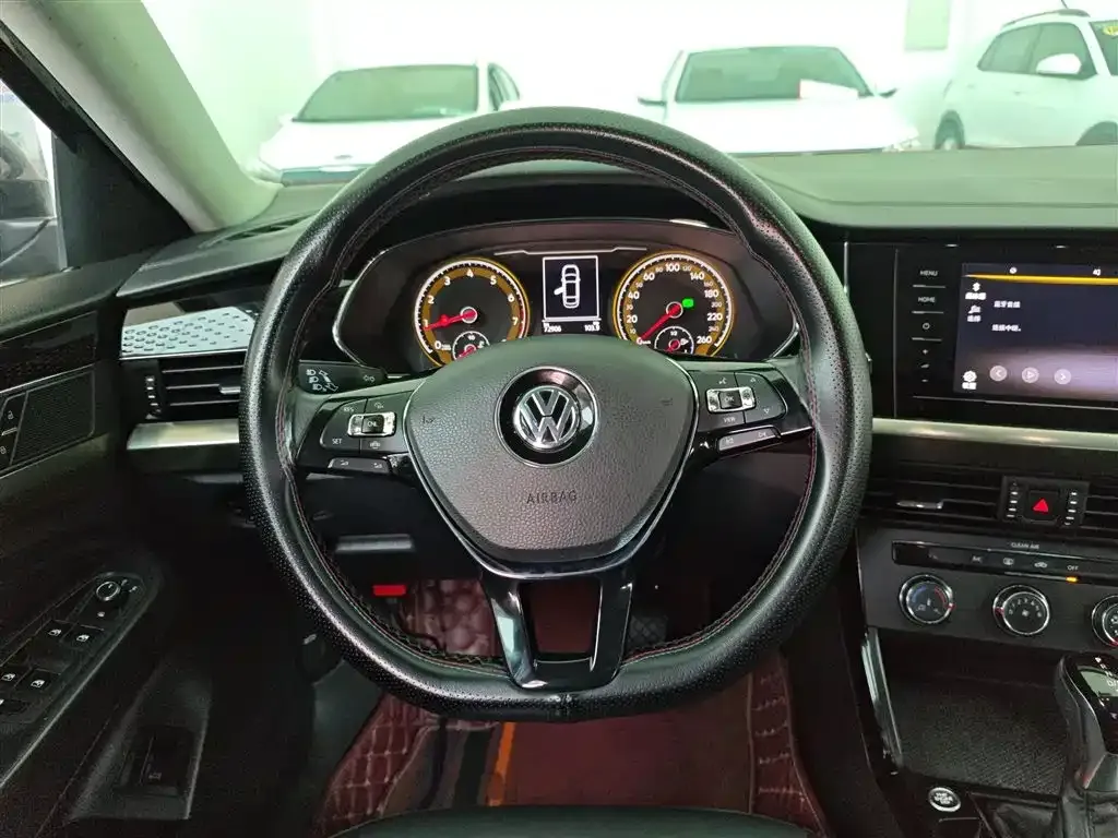 Volkswagen Passat 2021 из CN, фото 10