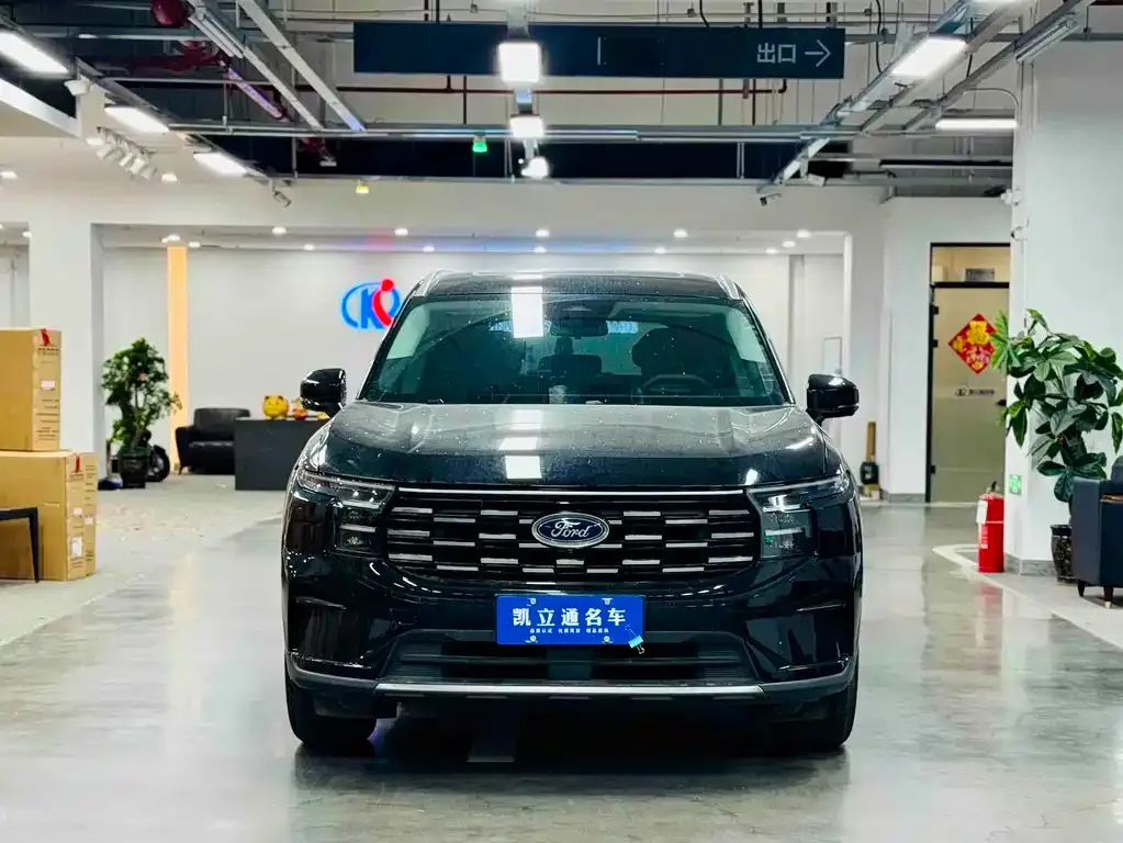 Ford Edge — фото 4