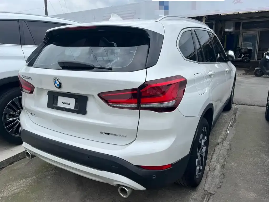 BMW X1 2021 из CN, фото 3