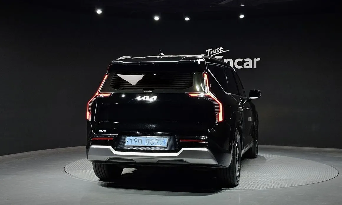Kia EV9 2024 из KR, фото 7