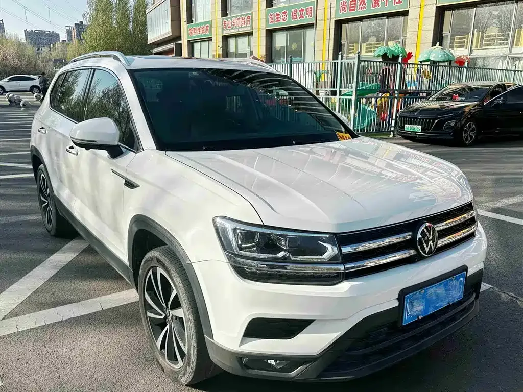 Volkswagen Tharu — фото 10
