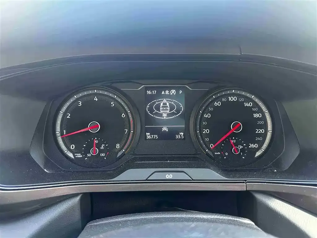 Volkswagen Tharu — фото 8