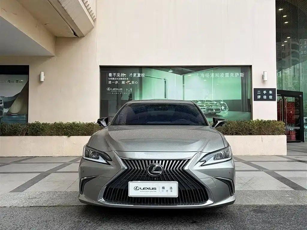 Lexus ES — фото 4
