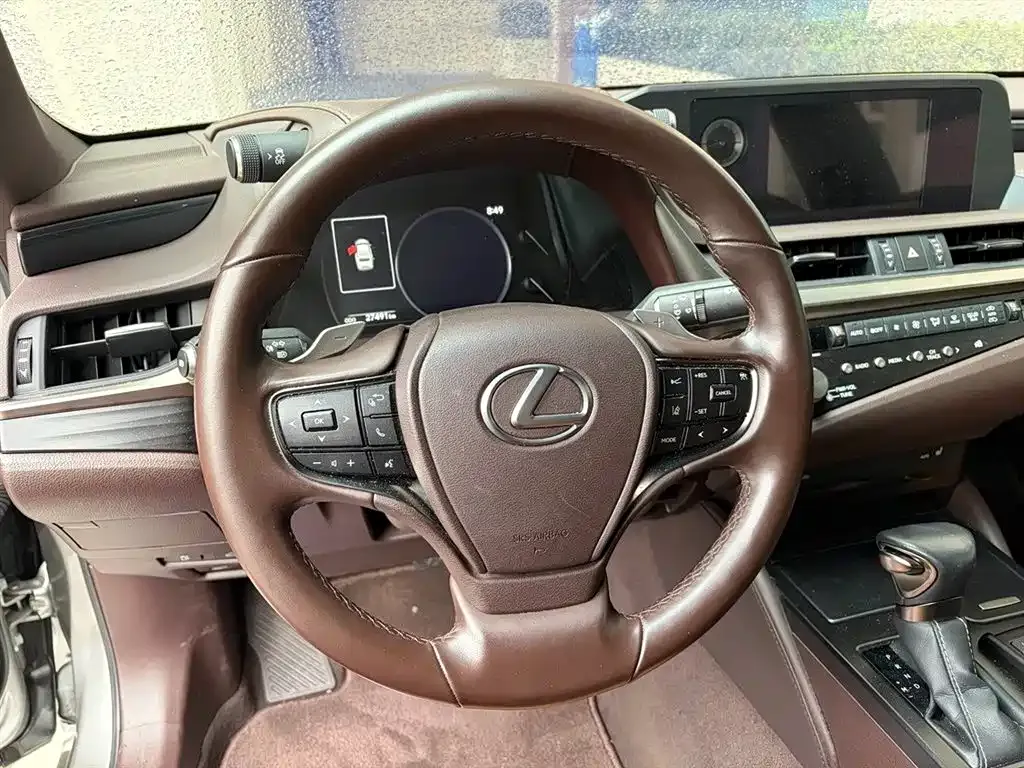 Lexus ES — фото 3