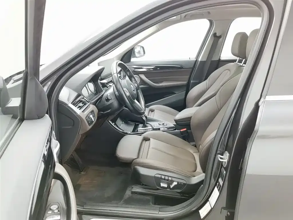 BMW X1 2022 из CN, фото 10
