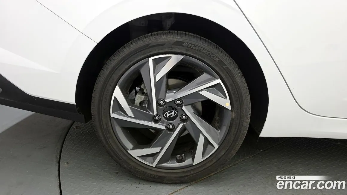 Hyundai AVANTE — фото 9