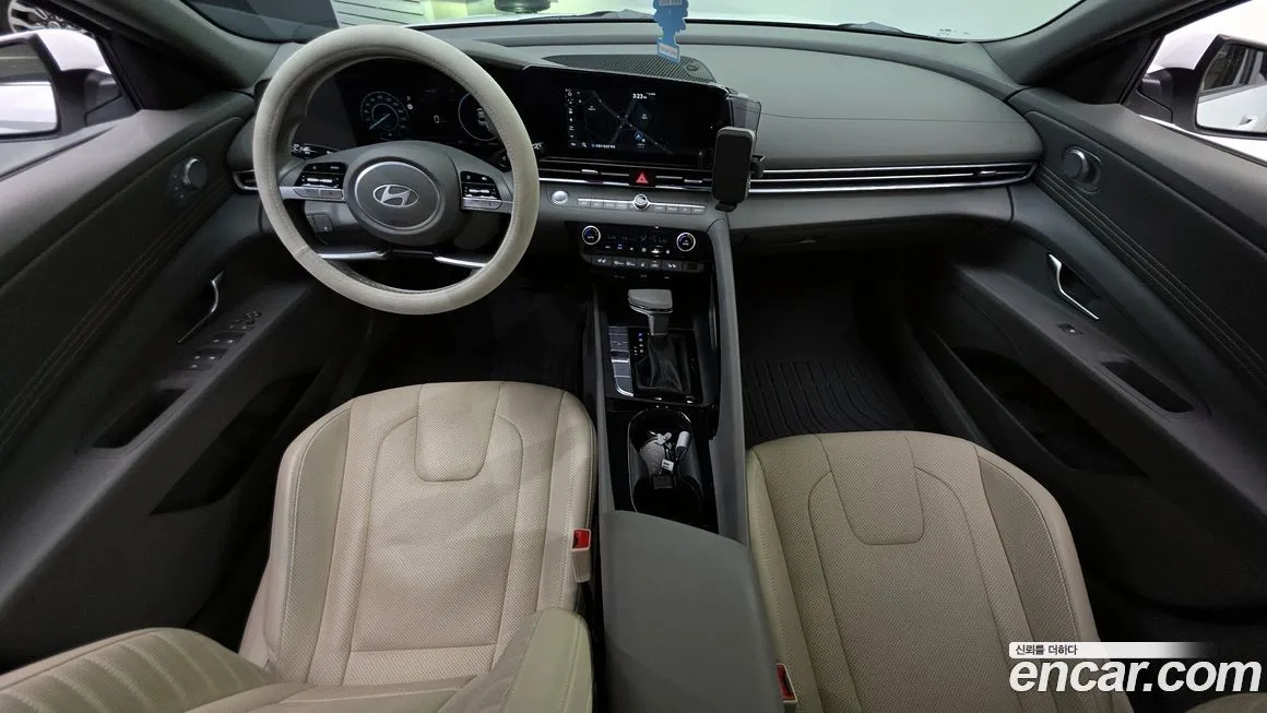 Hyundai AVANTE — фото 8