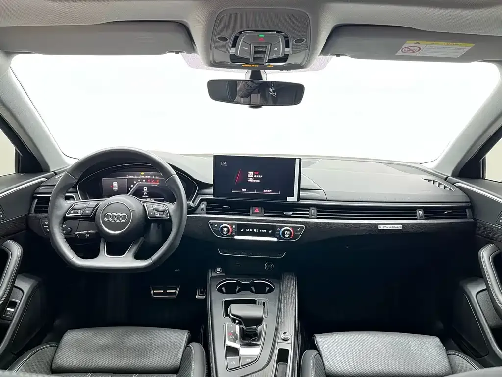 Audi A4L 2023 из CN, фото 4