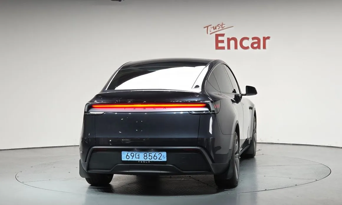 Tesla Model Y — фото 4