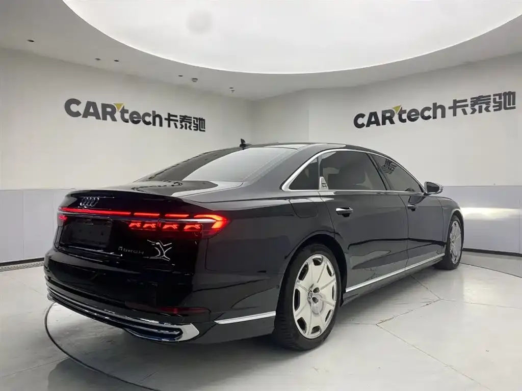 Audi A8 — фото 9