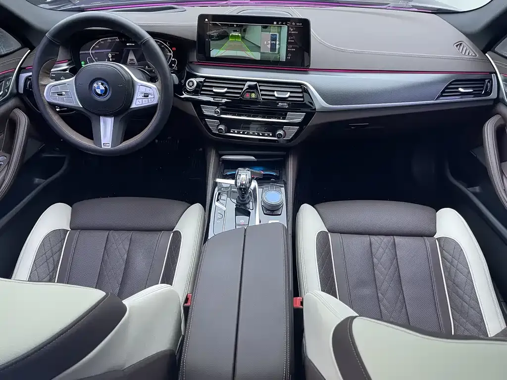BMW 5 Series New Energy — фото 8