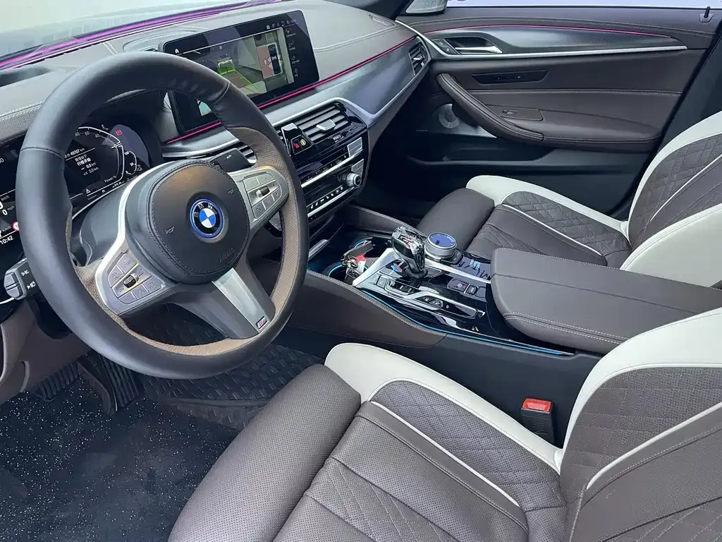 BMW 5 Series New Energy — фото 9