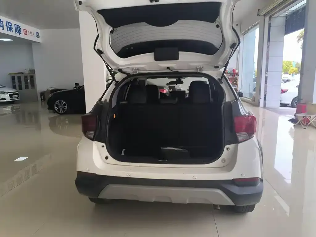 Toyota Yaris L 2023 из CN, фото 9