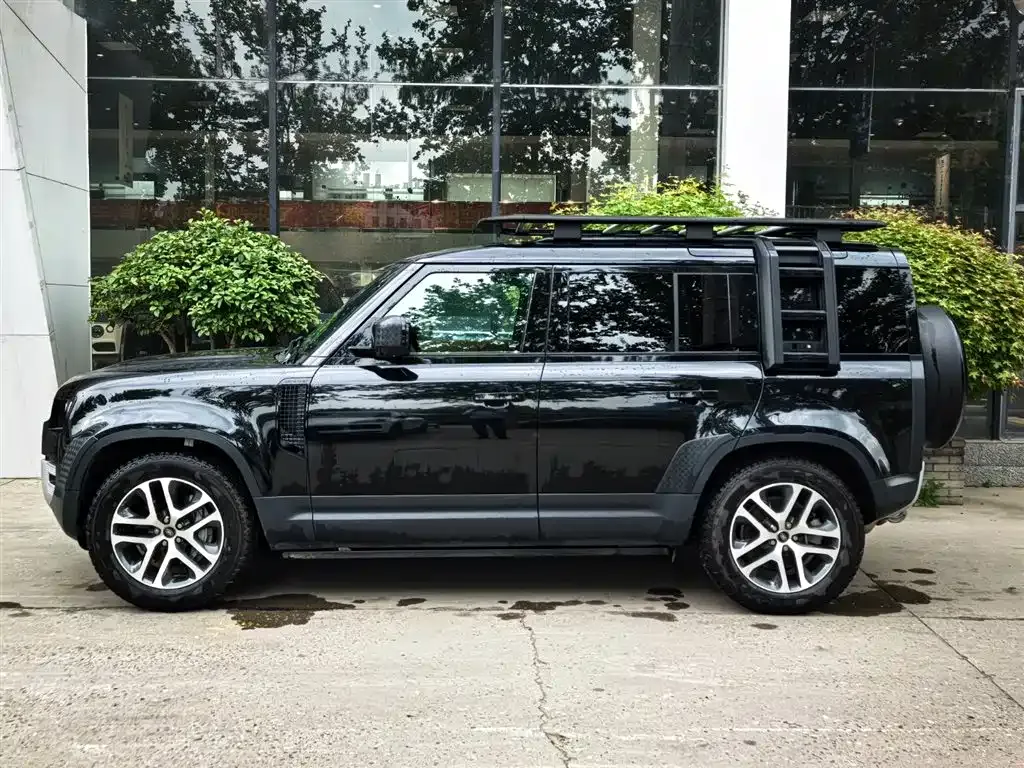 Land Rover Defender — фото 10