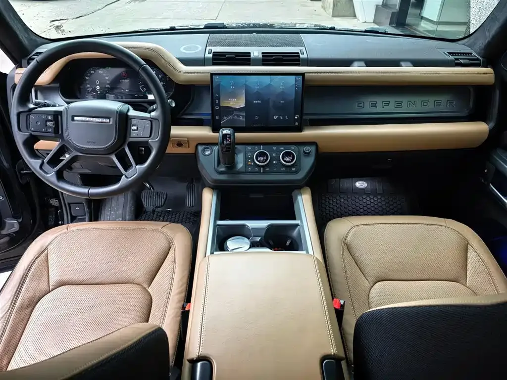 Land Rover Defender — фото 7