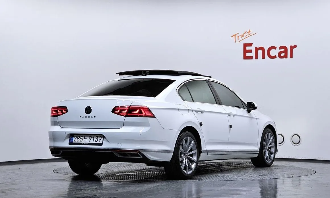 Volkswagen Passat — фото 7