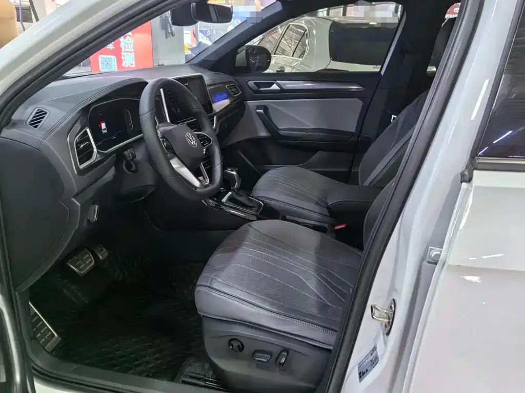 Volkswagen T-Roc 2025 из CN, фото 8