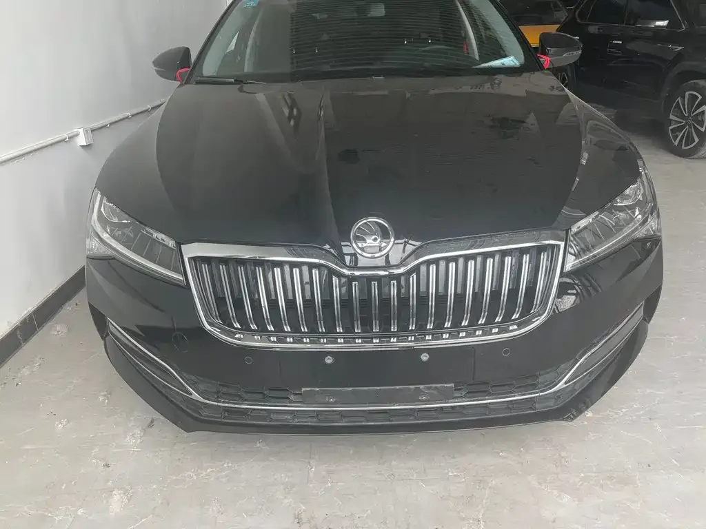 Skoda Superb 2022 из CN, фото 10