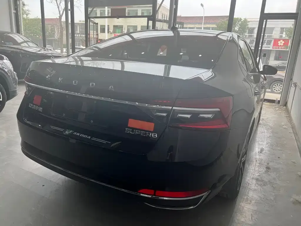 Skoda Superb 2022 из CN, фото 6