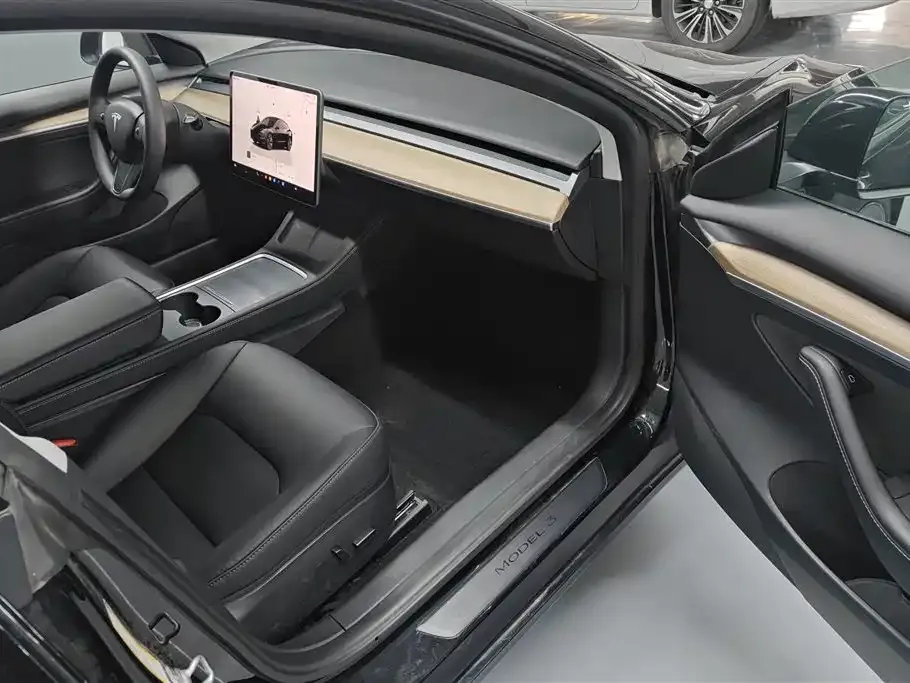 Tesla Model 3 2023 из CN, фото 10