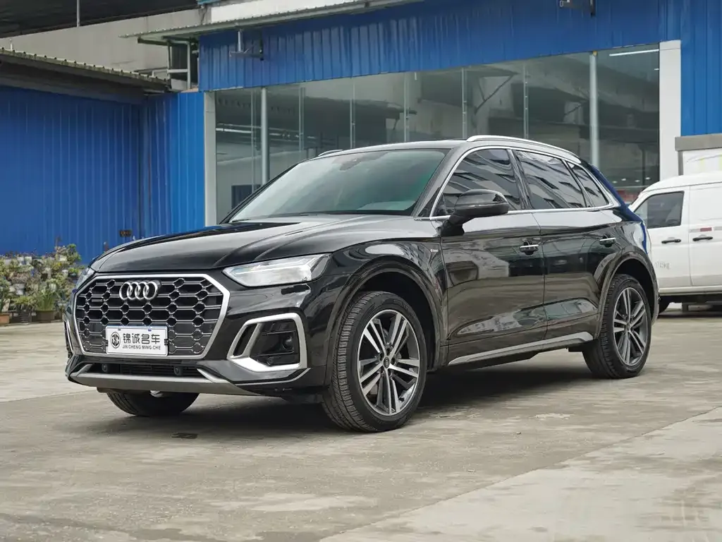 Audi Q5L 2022 из CN, фото 1