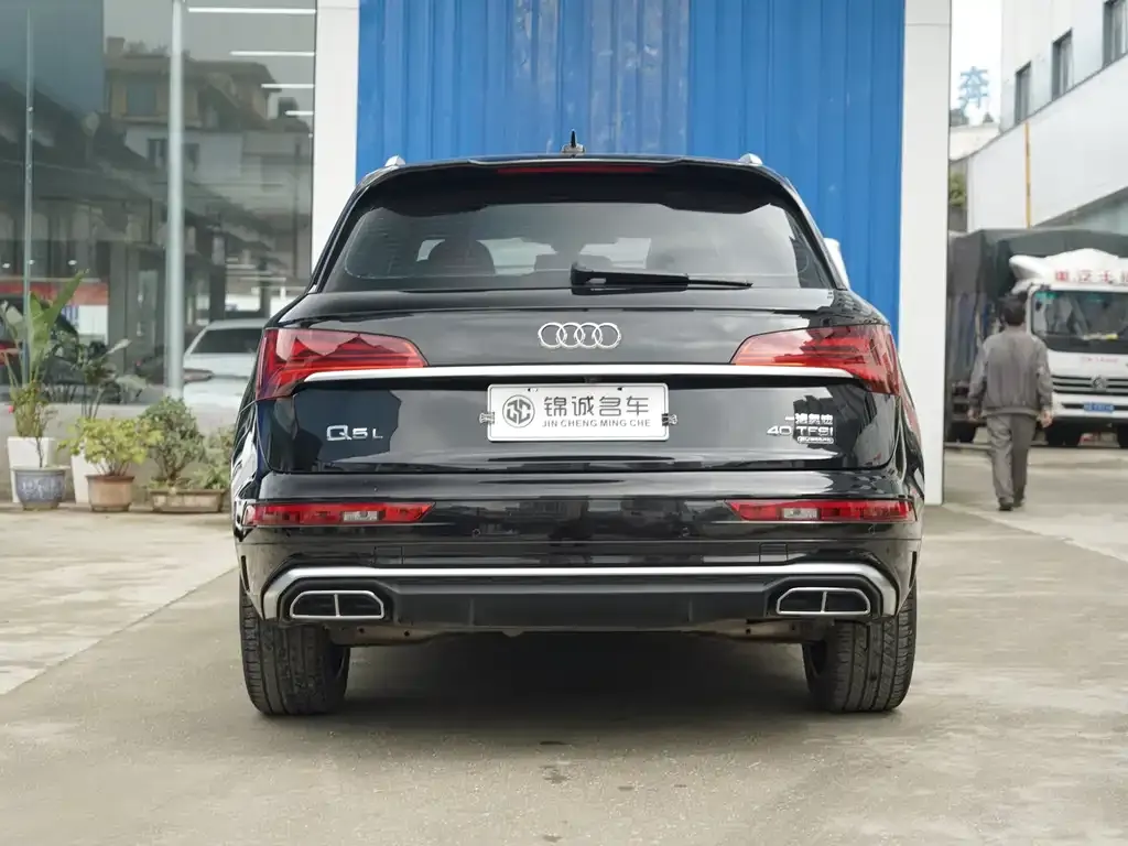 Audi Q5L 2022 из CN, фото 4