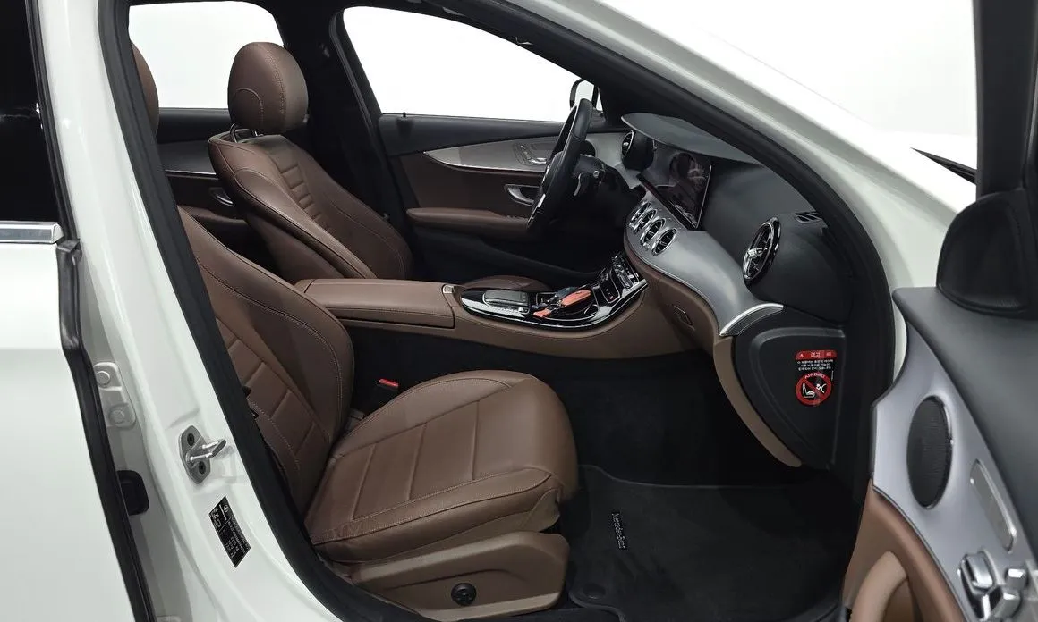 Mercedes-Benz E-Class 2021 из KR, фото 9