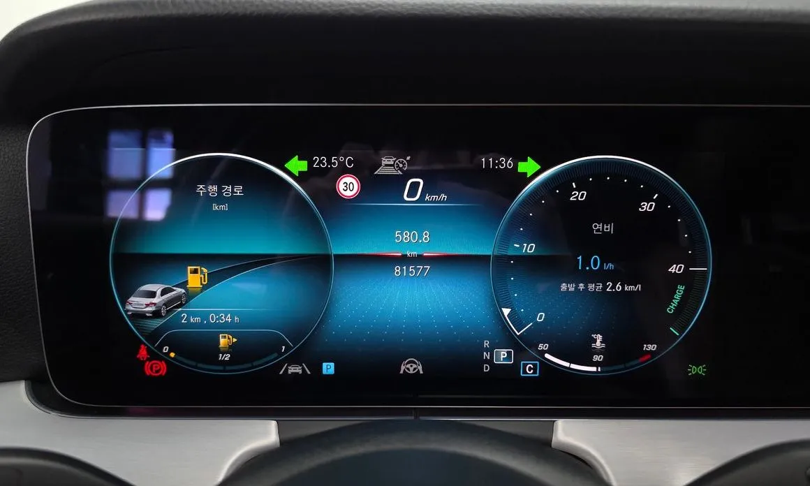 Mercedes-Benz E-Class 2021 из KR, фото 3