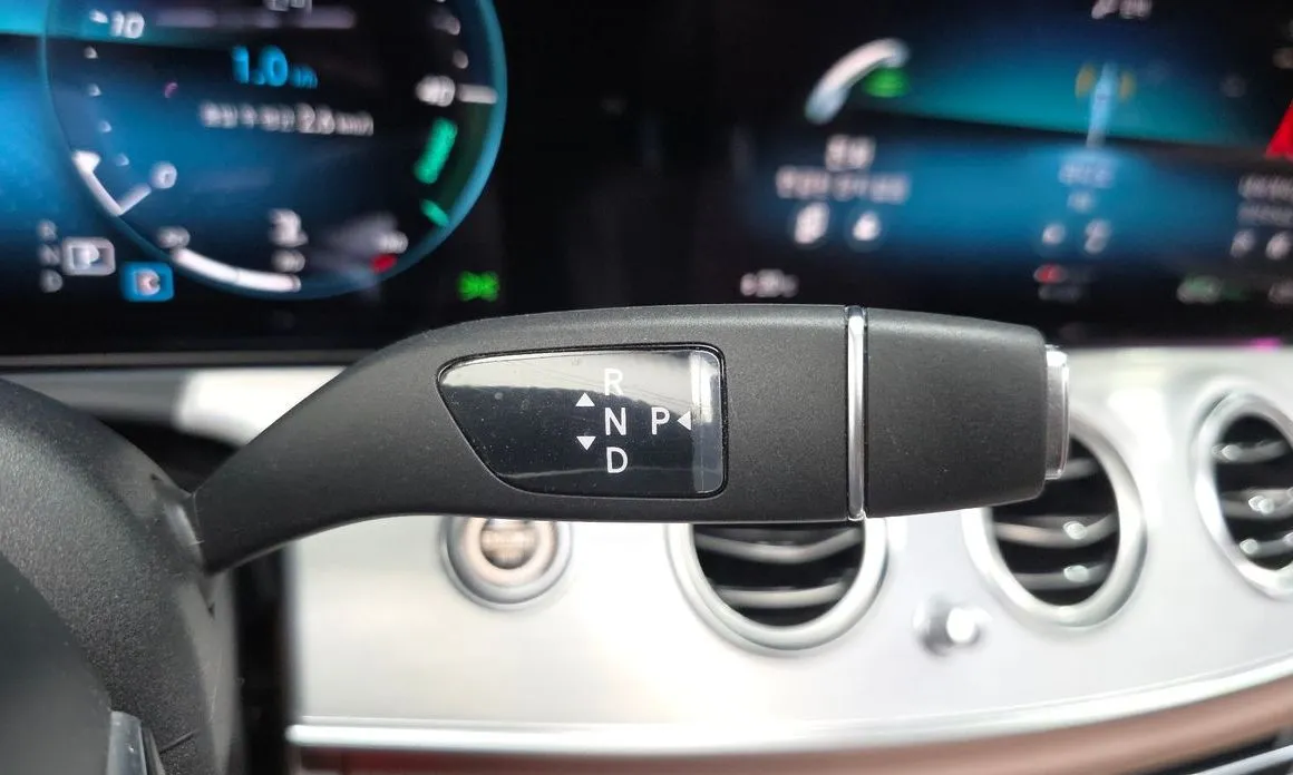 Mercedes-Benz E-Class 2021 из KR, фото 4