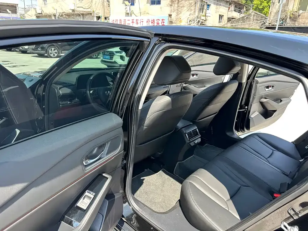 Honda Accord 2024 из CN, фото 7