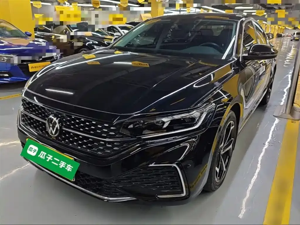 Volkswagen Passat 2023 из CN, фото 1