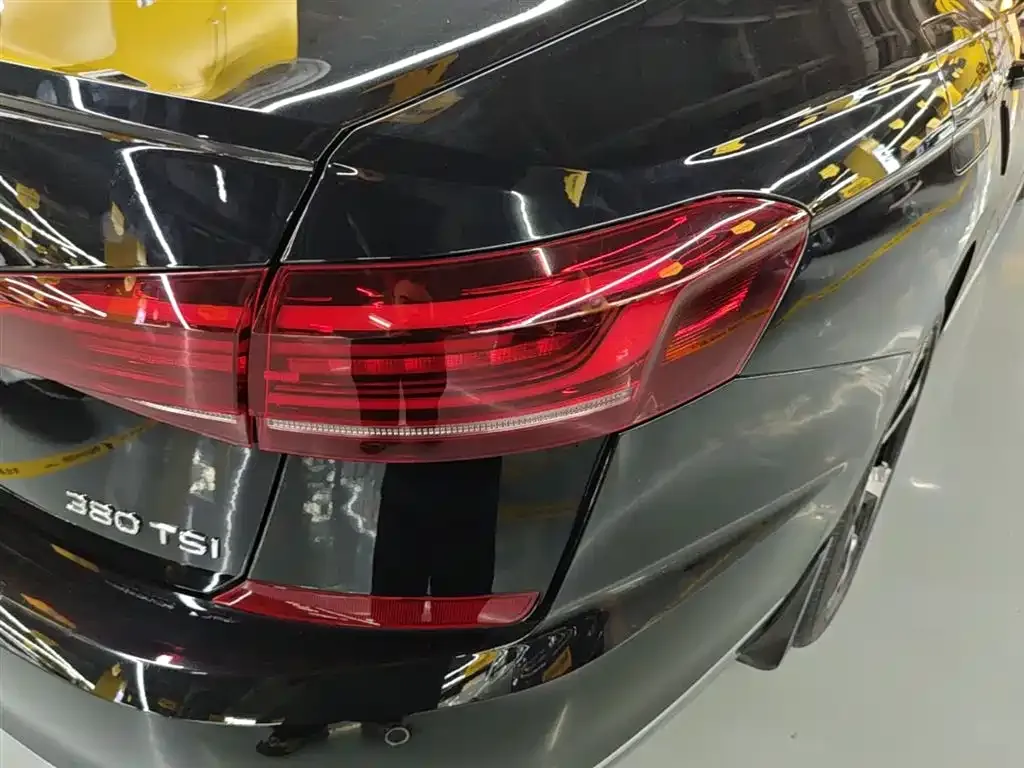 Volkswagen Passat 2023 из CN, фото 7
