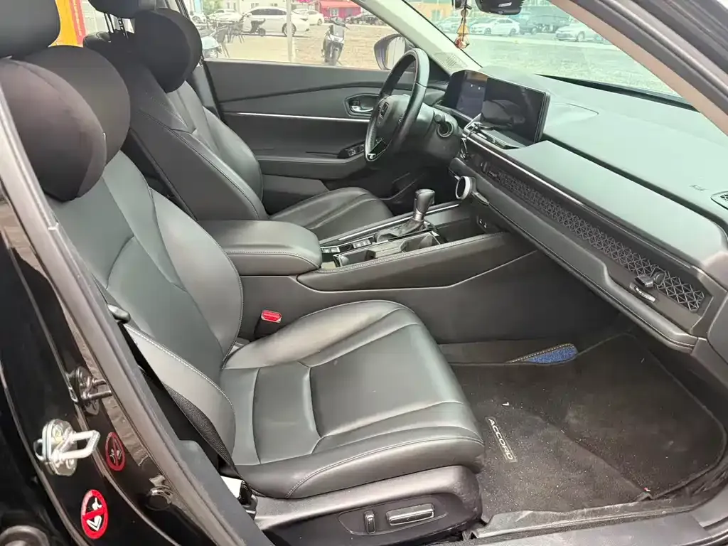Honda Accord — фото 4
