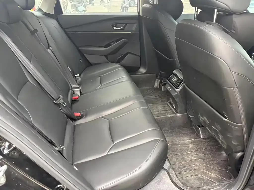 Honda Accord — фото 5