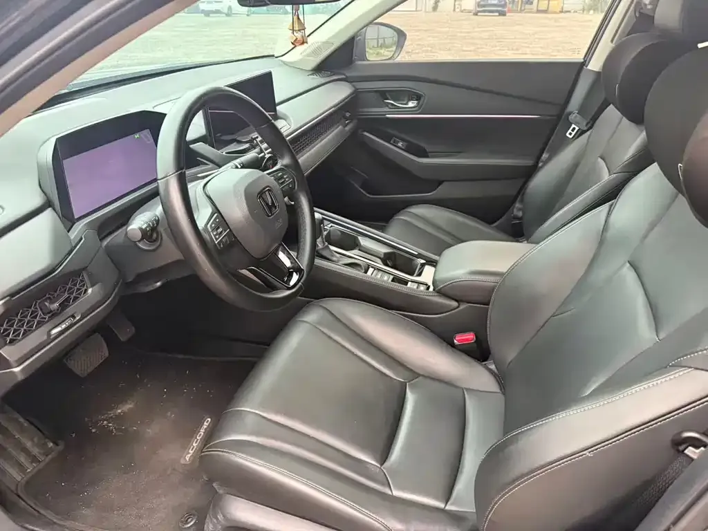 Honda Accord — фото 6