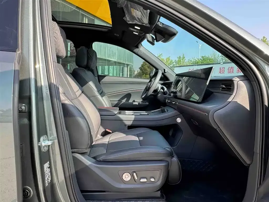 Hongqi HS6 PHEV 2026 из CN, фото 3