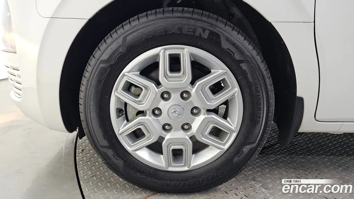 Hyundai Staria — фото 9