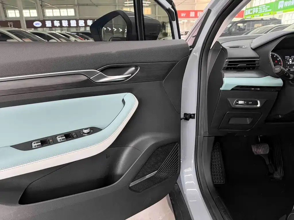Geely Emgrand S 2022 из CN, фото 5
