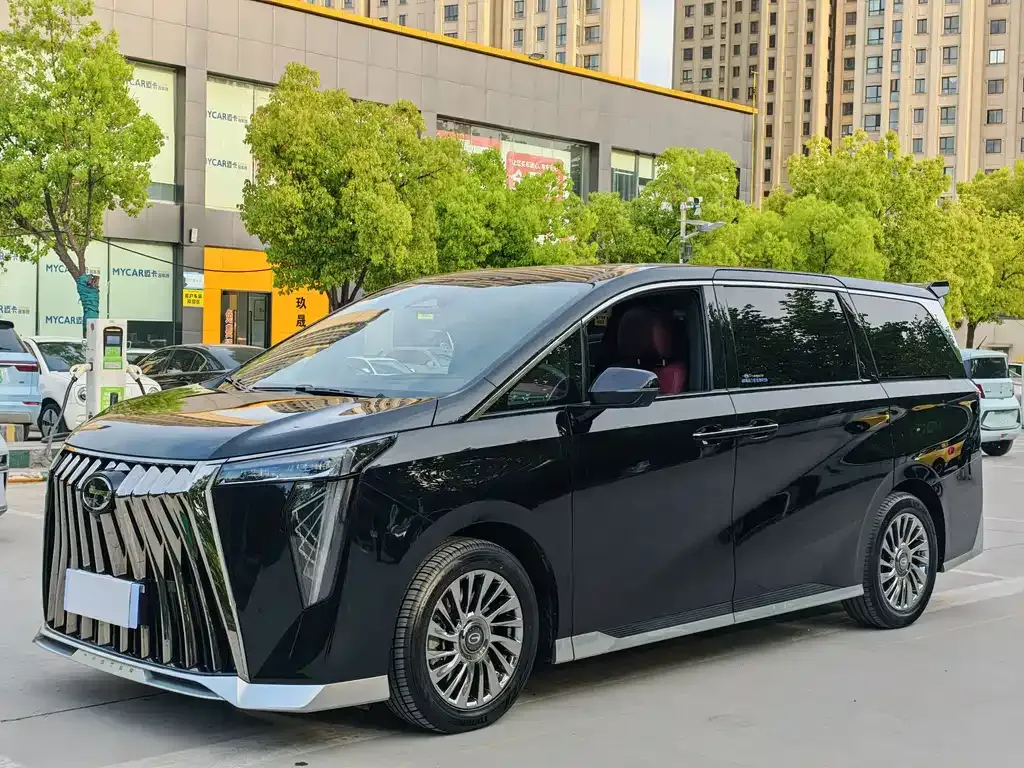 GAC Motor Trumpchi M8 — фото 1
